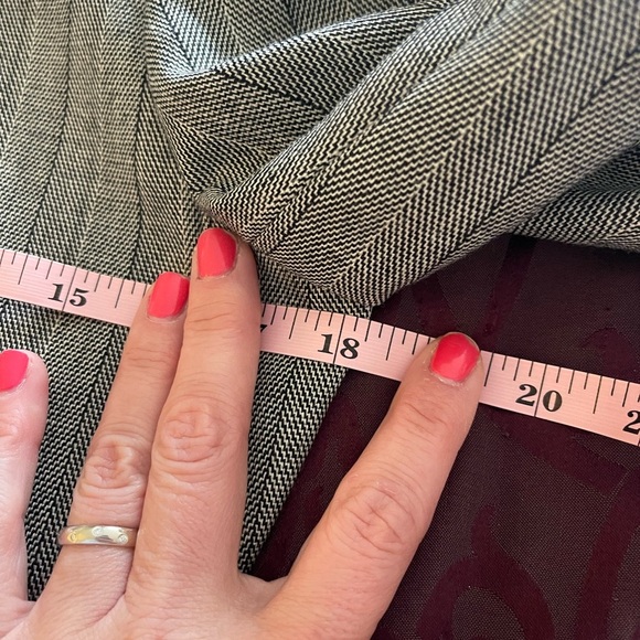 harvé bernard by Bernard Holtzman blazer • size 4P - Picture 9 of 9